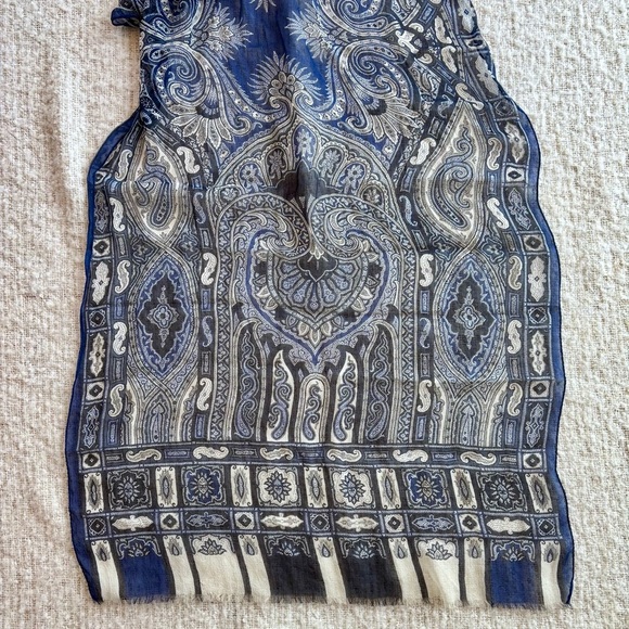ETRO Blue and White Paisley 100% Silk Scarf - Picture 10 of 17